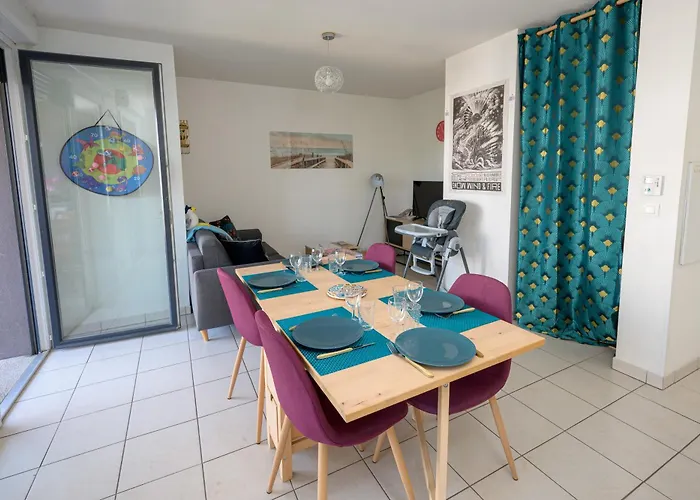 La Loge Du Minotaure, Parking Et Bureaux *