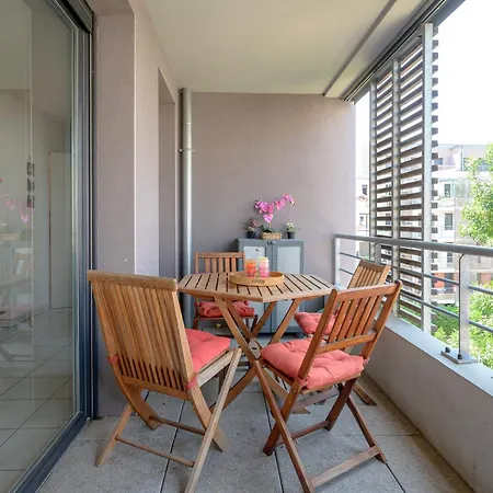 La Loge Du Minotaure, Parking Et Bureaux דירה