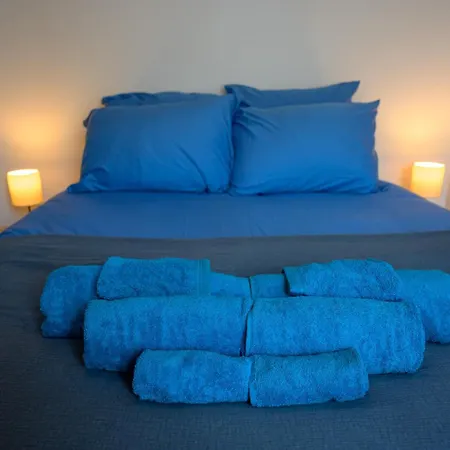 La Loge Du Minotaure, Parking Et Bureaux *