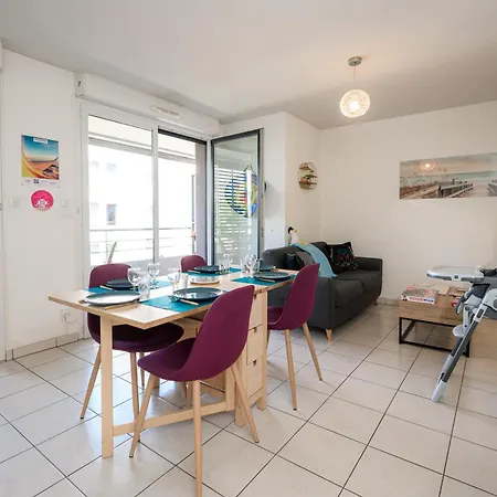 La Loge Du Minotaure, Parking Et Bureaux Lejlighed