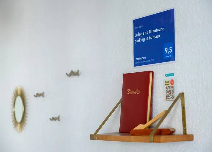 Apartment La Loge Du Minotaure, Parking Et Bureaux