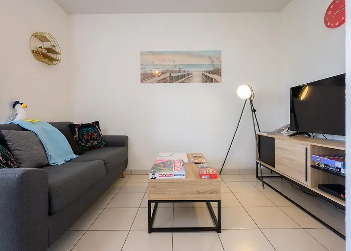 Appartement La Loge Du Minotaure, Parking Et Bureaux