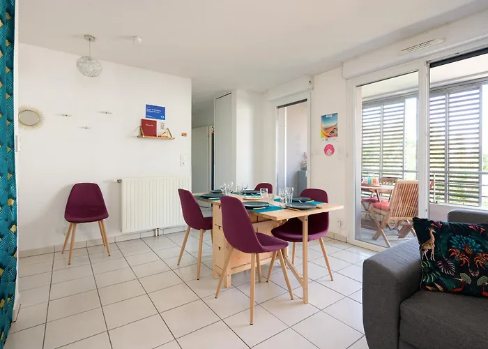 La Loge Du Minotaure, Parking Et Bureaux Apartamento *