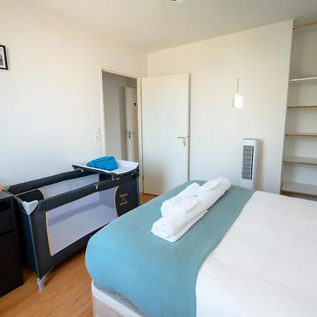 La Loge Du Minotaure, Parking Et Bureaux Apartment *